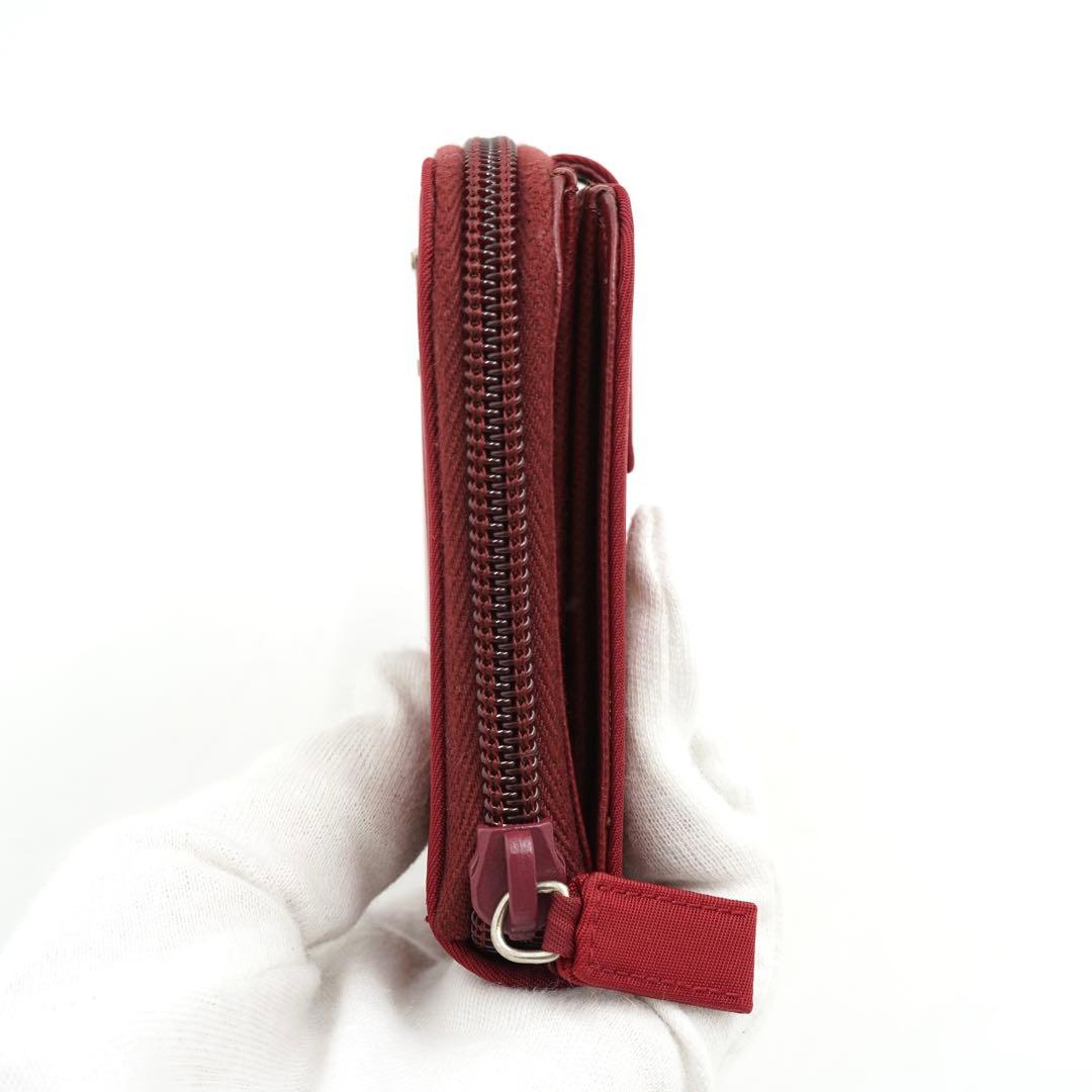 ✨新品未使用✨　プラダ　ミニ財布　二つ折り　三角プレート　ナイロン　サフィアーノ