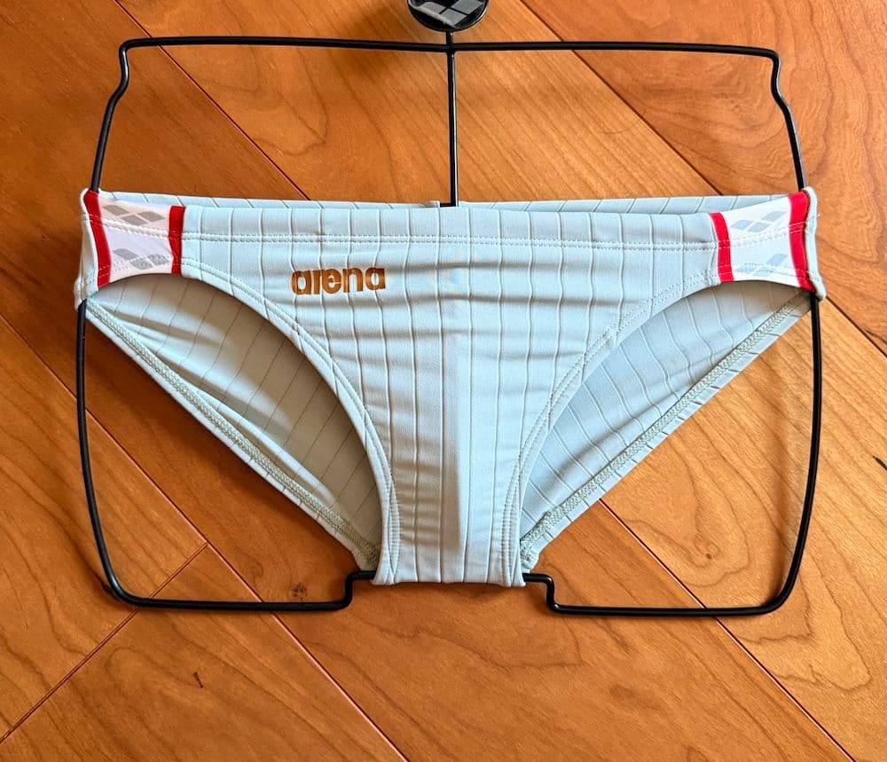 【美品】ARENA ダブルマット ARN2027 ゴールドロゴ Sサイズ 競パン