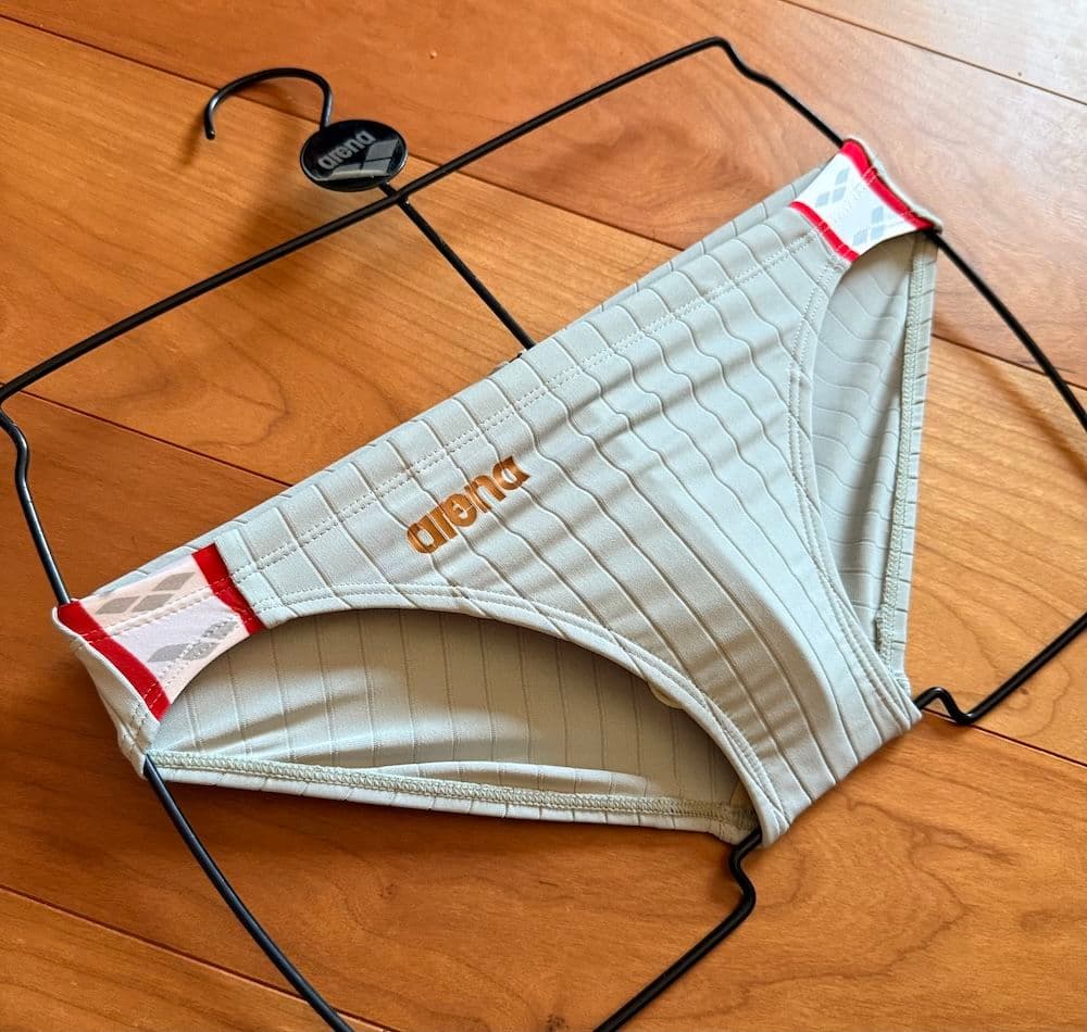 【美品】ARENA ダブルマット ARN2027 ゴールドロゴ Sサイズ 競パン