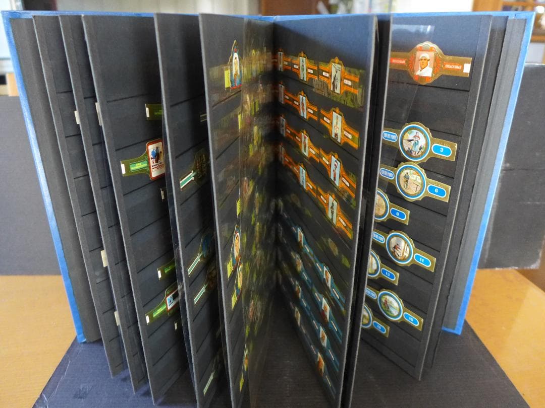 【未使用】’50～’60年代頃　ビンティージ　シガーバンド 282枚　ファイル入