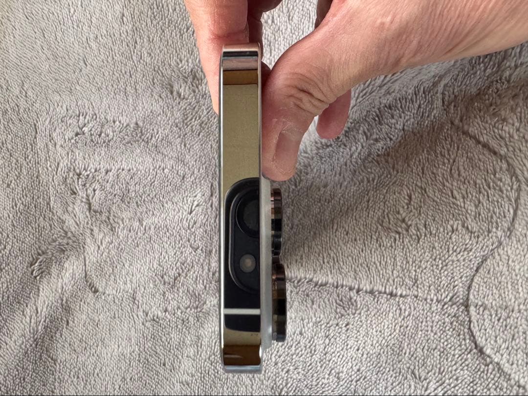 【美品】Apple iPhone 14 Pro 256GBシルバー