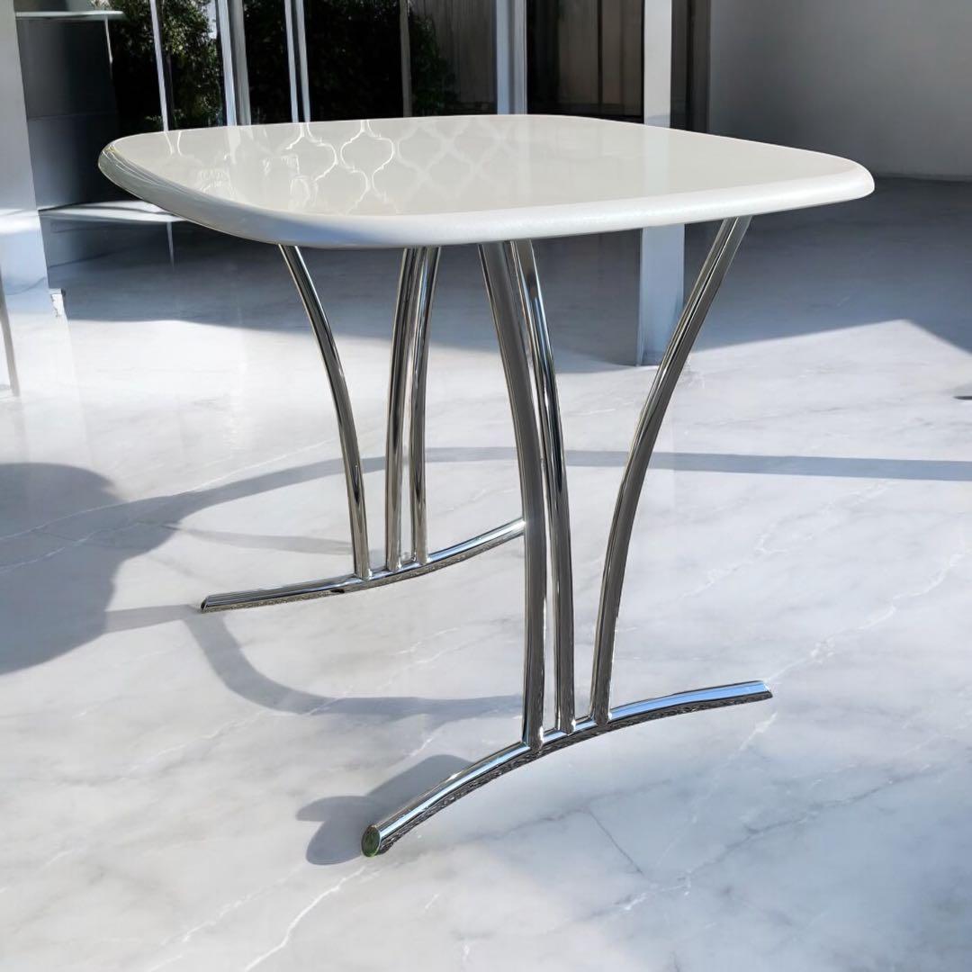 北欧　コクーン　リプロダクト　　パールホワイト　商談テーブル　店舗