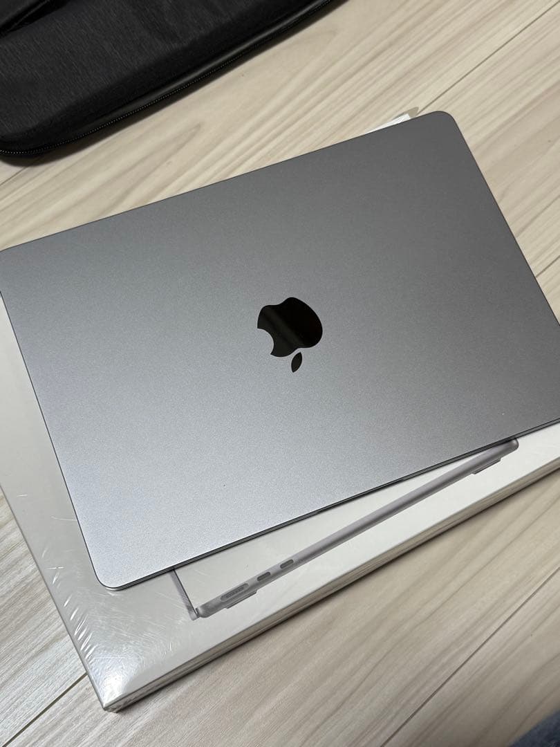 【極美品】MacBookAir M2 16GB 512GB スペースグレイ