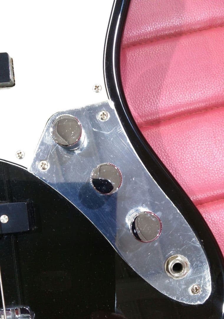 バッカス　Bacchus　ユニバースシリーズ　ベースギター　ケース・おまけ付き