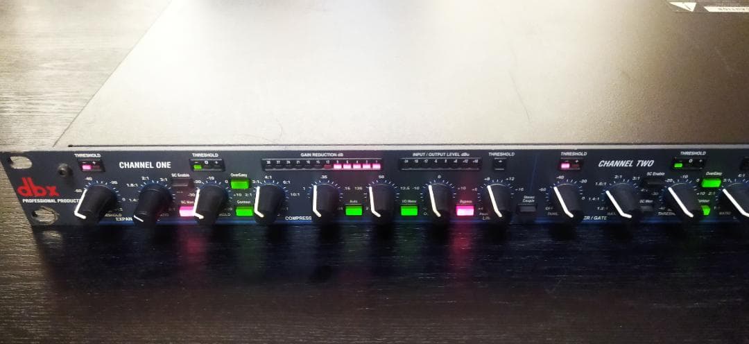 dbx 1066 2チャンネルコンプレッサー