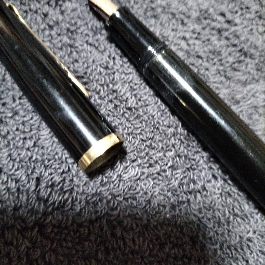 14K　PELIKAN 黒のストライプ模様 万年筆