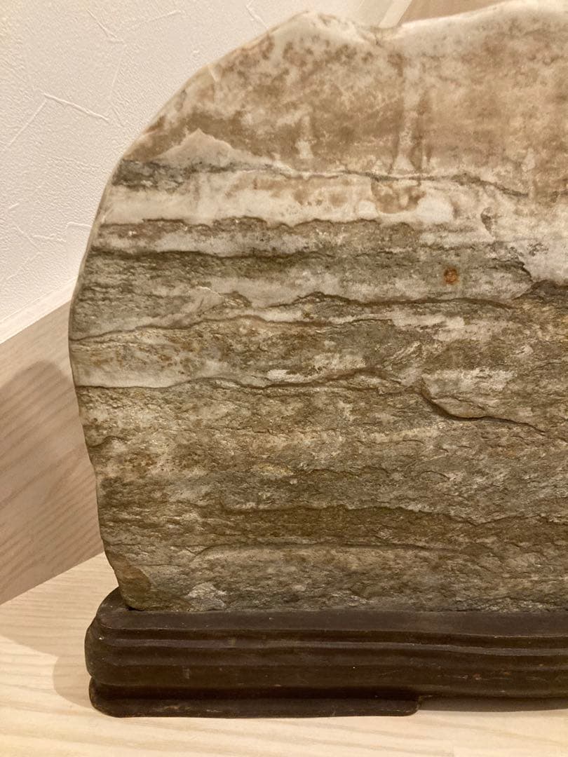 希少　鑑賞石 風景石 衝立石 山水図 彫刻 天然石 置物　山の風景 石のアート
