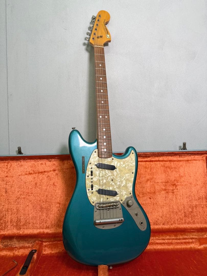 T18 フェルナンデス1970'年代 「石ロゴ」ムスタングモデル エレキギター