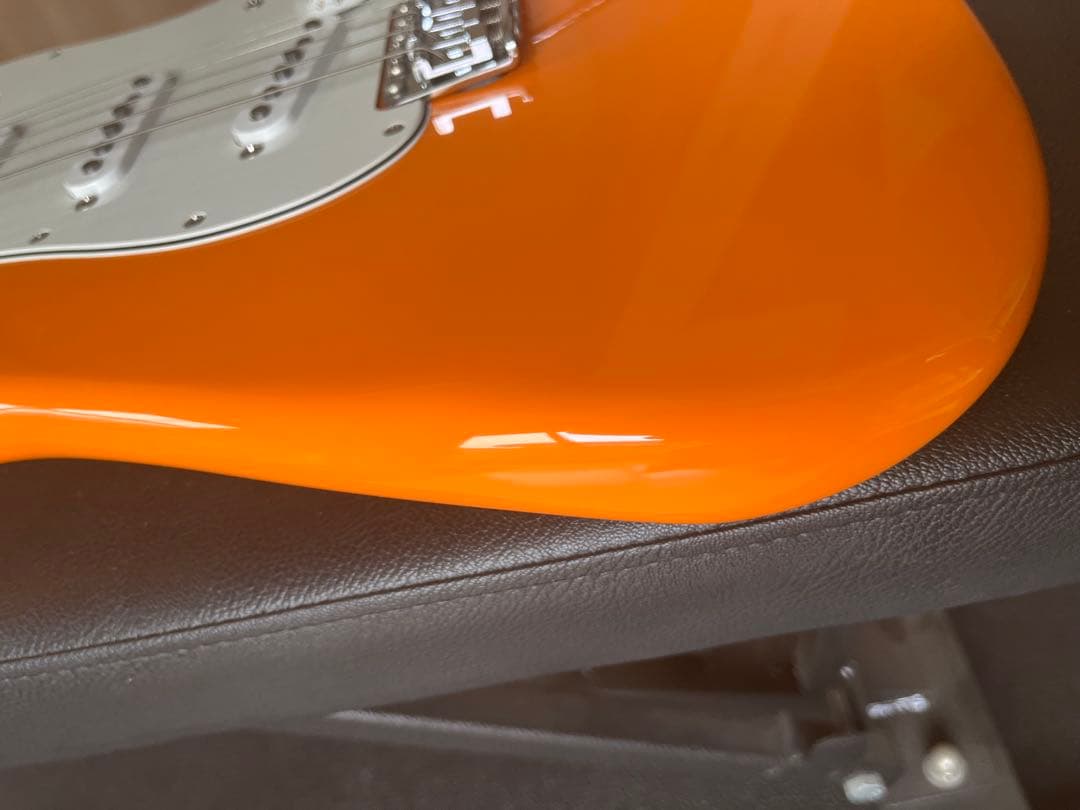 Fender ストラトキャスター　Capri Orange
