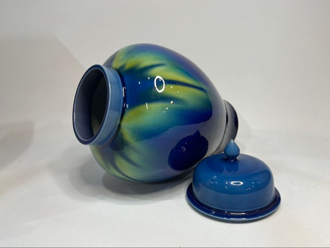 【人間国宝】三代 徳田八十吉 碧明燿彩 飾壺 沈香壺 31cm 台付