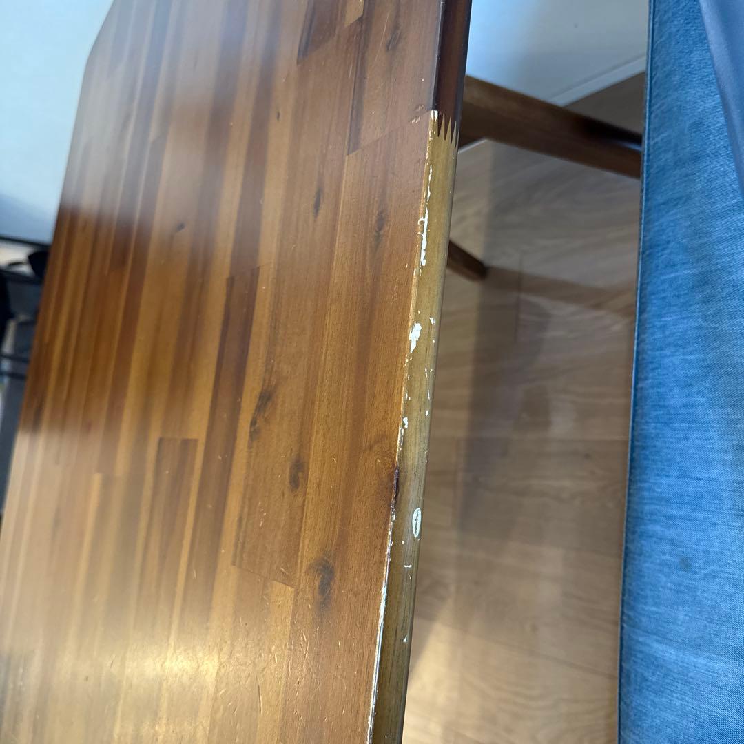 スウェラ　ダイニングテーブル