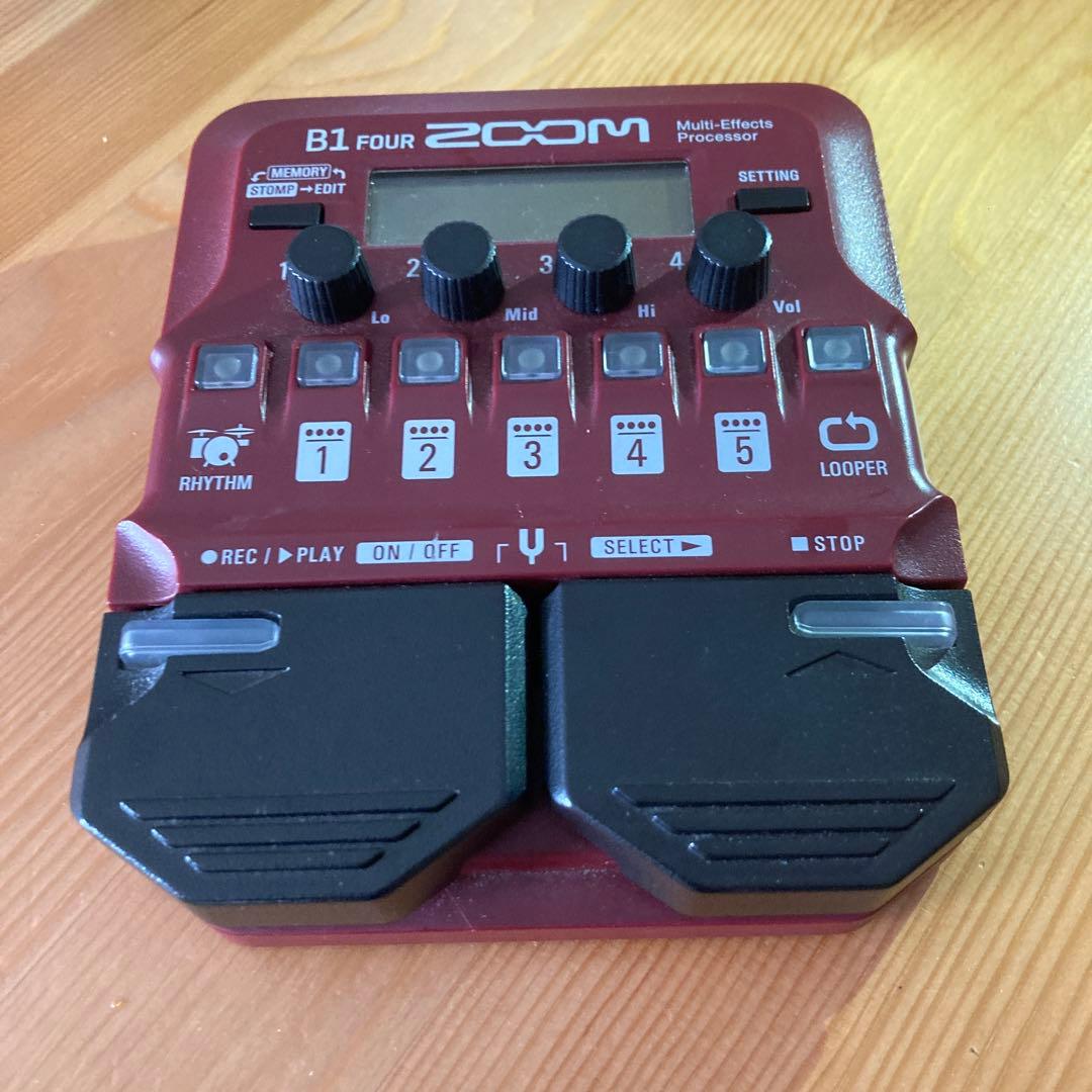 ZOOM B1 FOUR マルチエフェクター