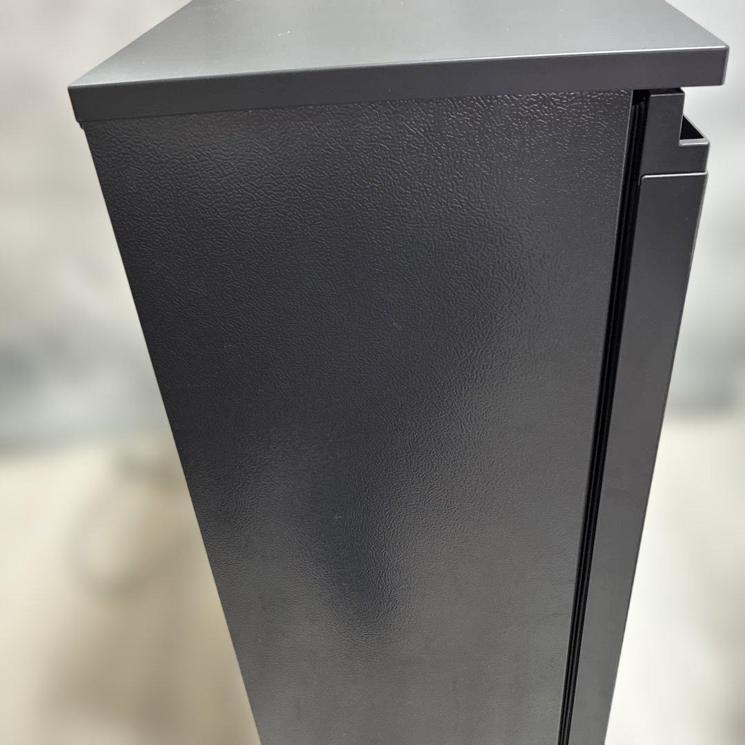 IRIS OHYAMA 黒冷蔵庫2024年 IUSN-7A-B