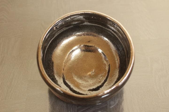 楽吉左衛門　九代「了入」黒茶碗／裏千家　十四代「淡々斎」極め　銘『寒菊』共箱付属