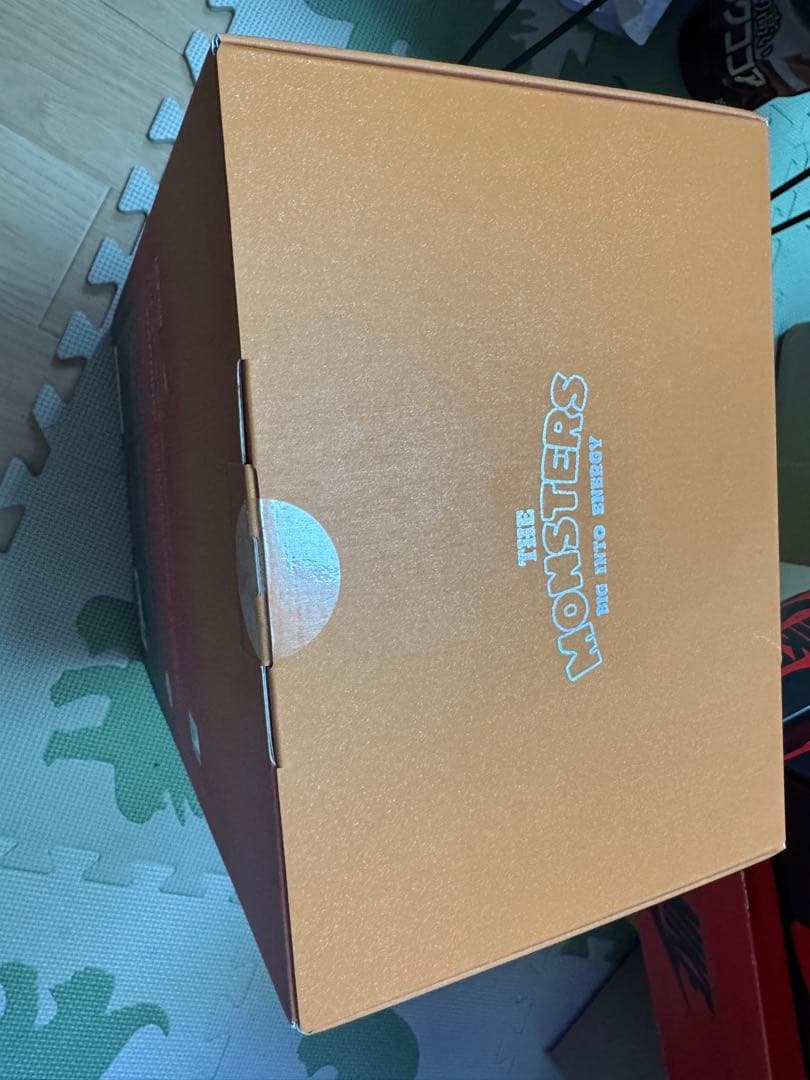 ラブブ Big into Energy ROCK THE UNIVERSE