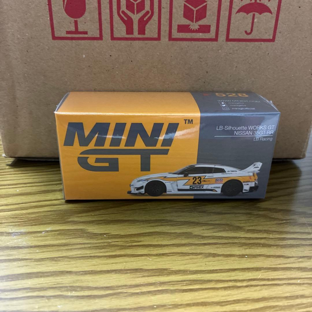 ミニカー MINI GT LB-Silhouette WORKS GT NISSAN