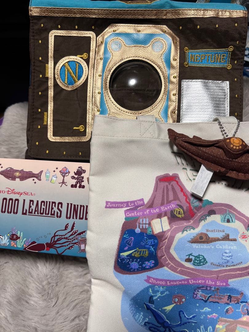 海底２万マイル ショルダーバッグ ぬいぐるみチャーム ミニバッグ