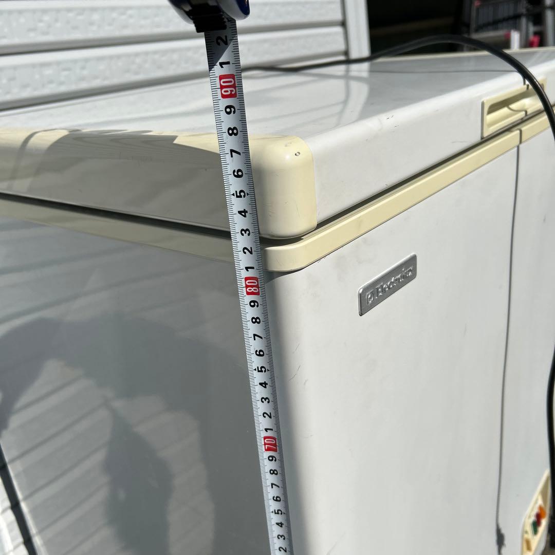 ホワイト チェストフリーザー