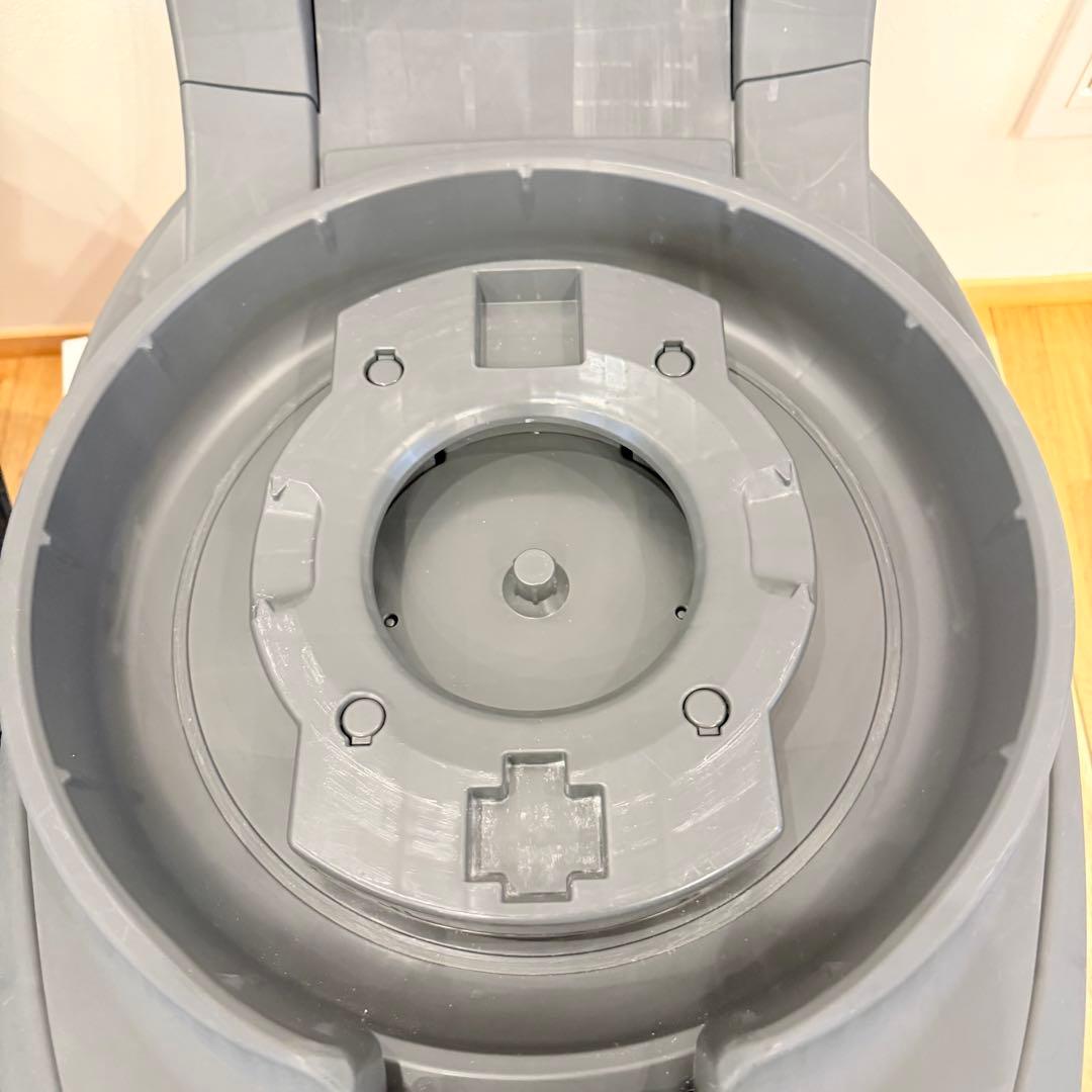 Combi コンビ THE S ISOFIX エッグショック チャイルドシート