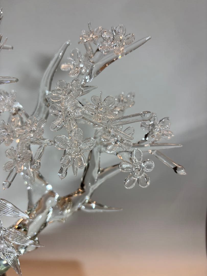 #伝統工芸品　水晶彫刻『松竹梅』オブジェ（ガラスケース付き）