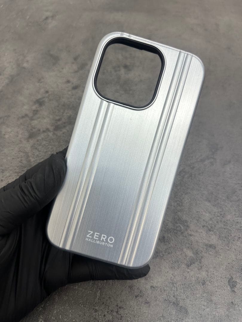 ZERO HALLIBURTON アルミニウム iPhoneケース