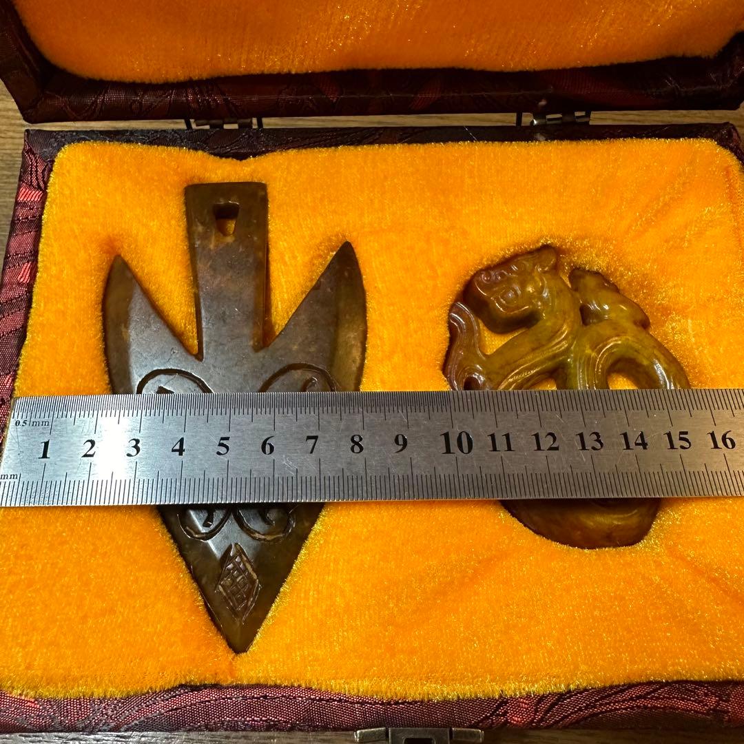 天然石彫刻　２点セット　収納箱付き