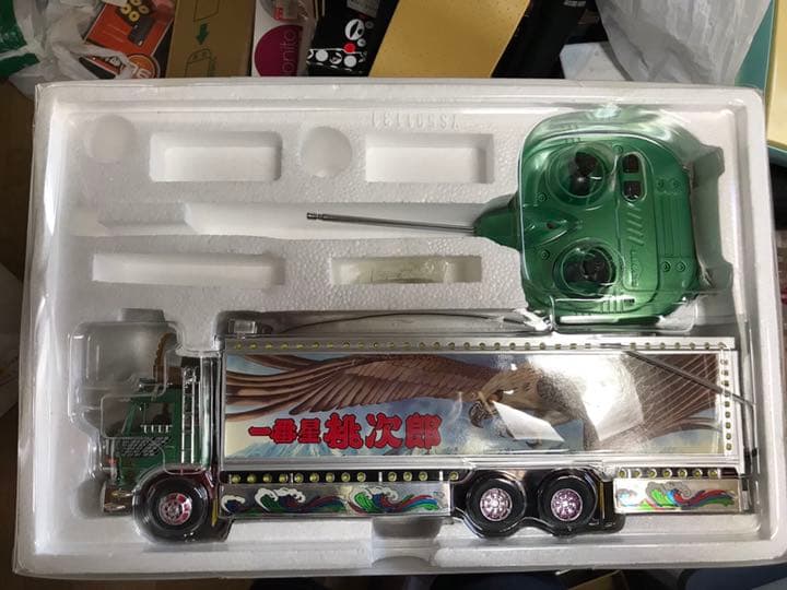 トラック野朗ラジコン