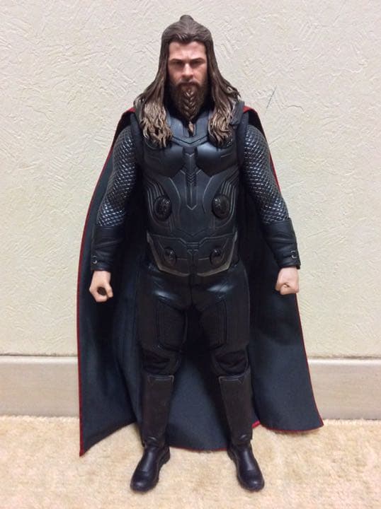 ホットトイズ　アベンジャーズ　ソー 1/6 フィギュア マーベル　ディズニー