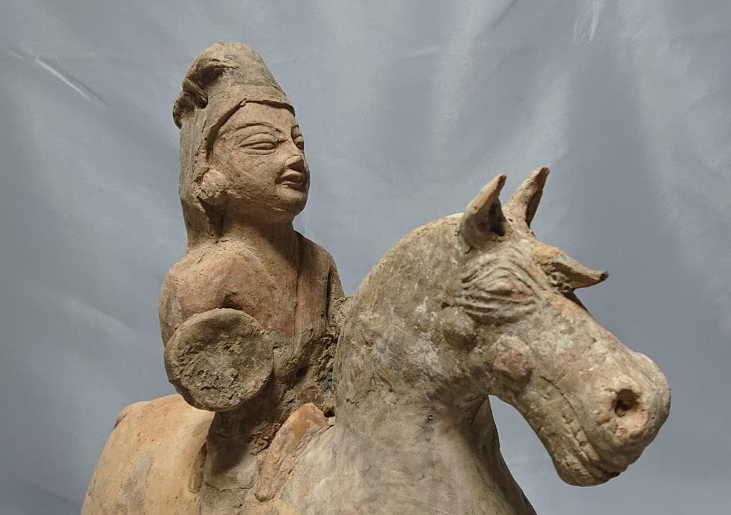 コレクター収集品　東漢時代　加彩　騎馬　陶俑　37cm