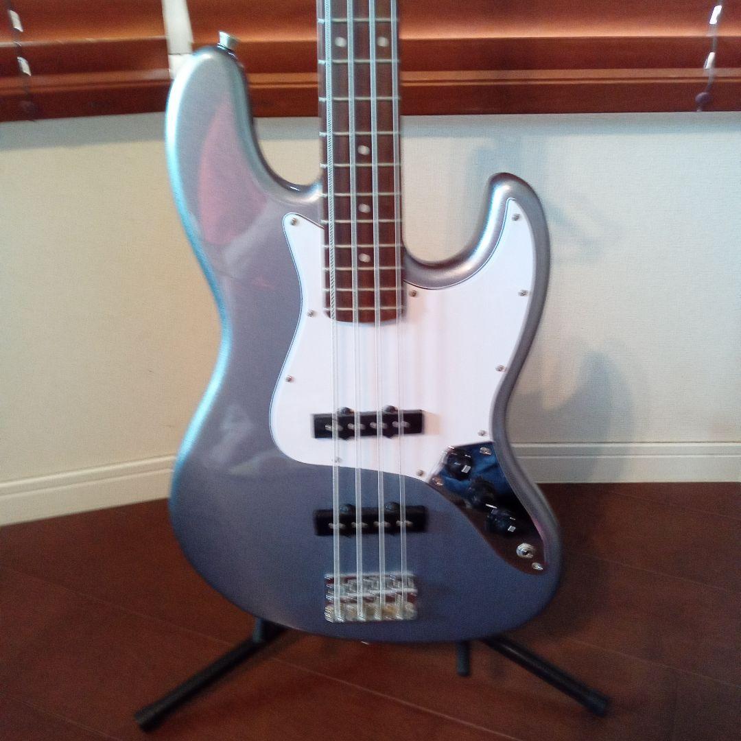 PLAYTECH グレー エレキベース