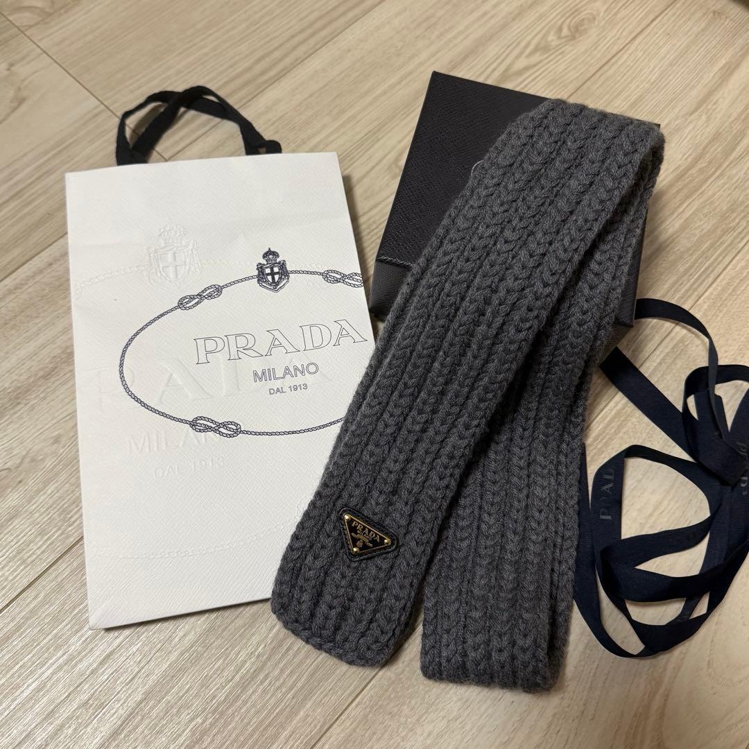 【たけ】PRADA ウール スカーフ マフラー グレー
