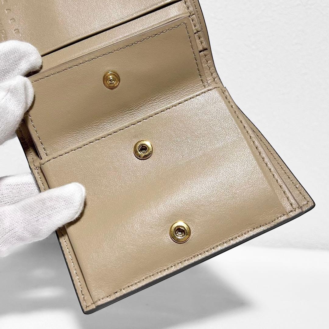 美品 MARNI マルニ 2つ折り財布 レザー ロゴ刺繍