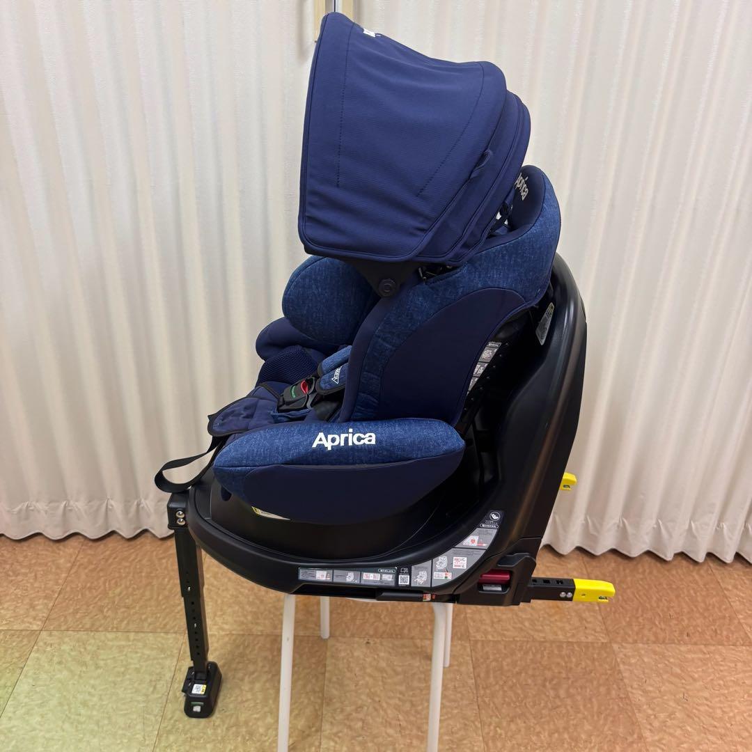 クリーニング済　☆綺麗☆　新生児　アップリカ　フラディアグロウ　ISOFIX　紺