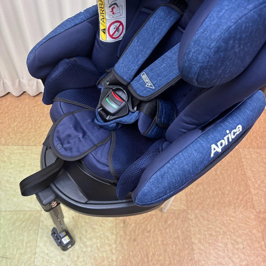 クリーニング済　☆綺麗☆　新生児　アップリカ　フラディアグロウ　ISOFIX　紺