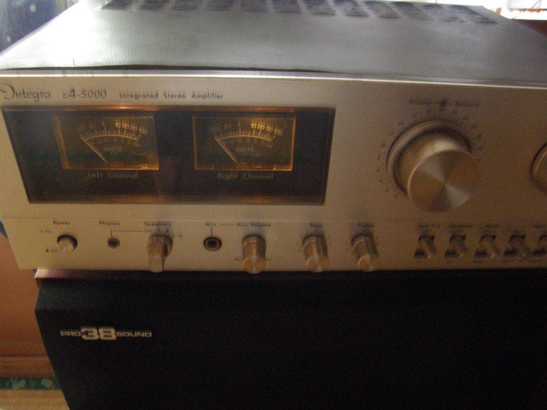 ＯＫＫＹＯアンプリファイヤーCA-5000中古動作品の出品です。