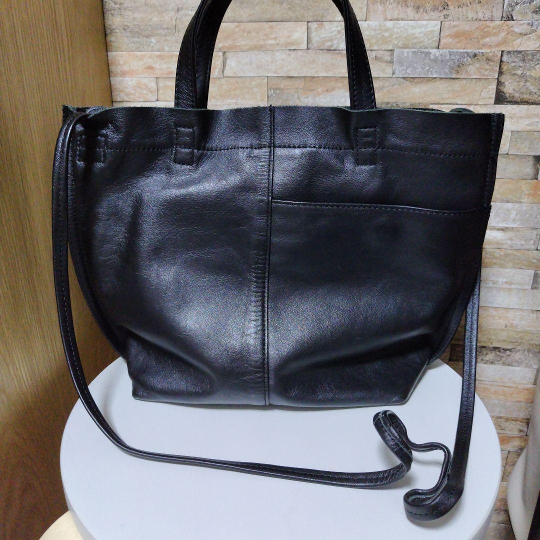 【美品】イアパピヨネ センターポイントトートバッグS 本革 ブラック