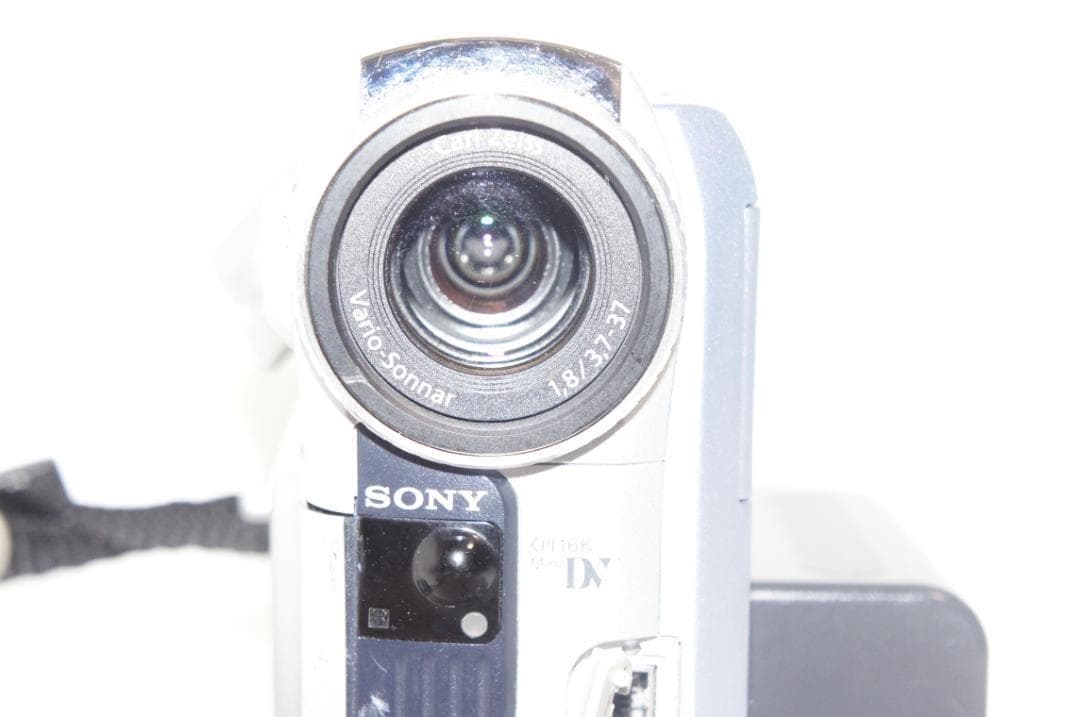 動作品★SONY　DCR PC105 MiniDv ビデオカメラ 1130