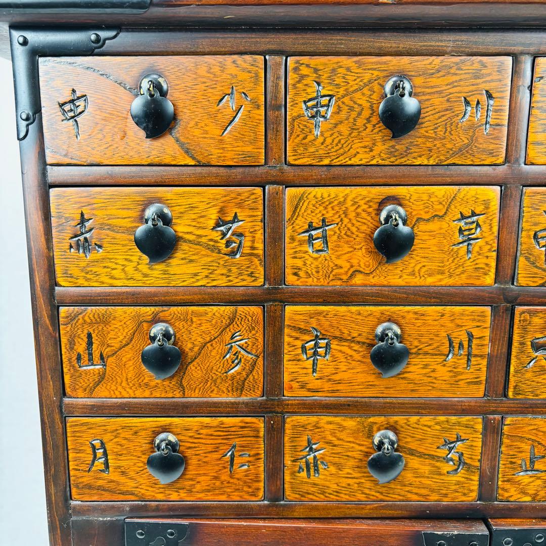 李朝家具 薬箪笥（ヤクジャン）韓国アンティーク小箪笥　ヴィンテージ　戸棚