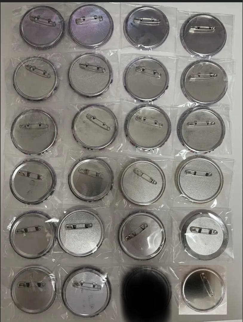 ごちうさ　缶バッジ　リゼ　12種23個