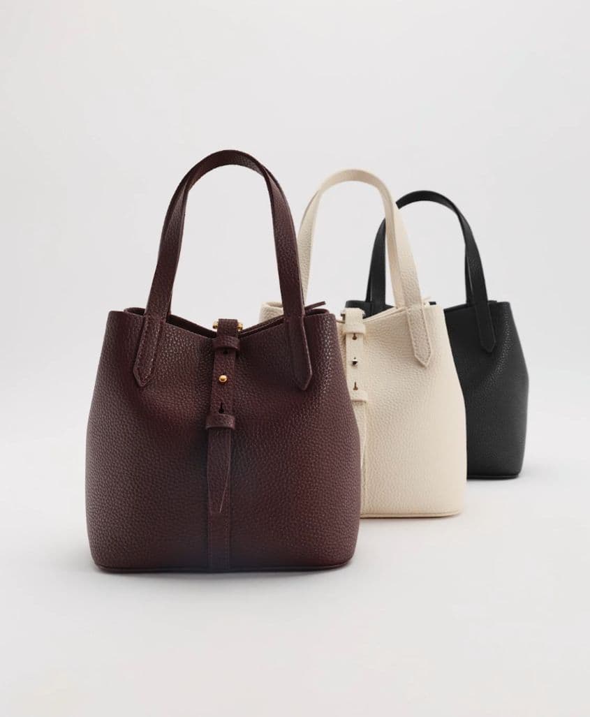 CHARLES&KEITH Beryl ベリル リサイクルレザー バケツバッグ