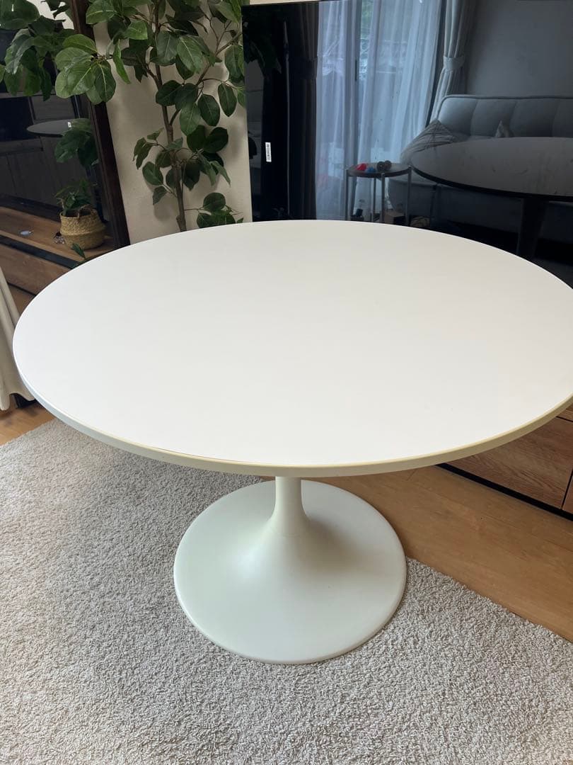 IKEA ドクスタ 丸テーブル 円形