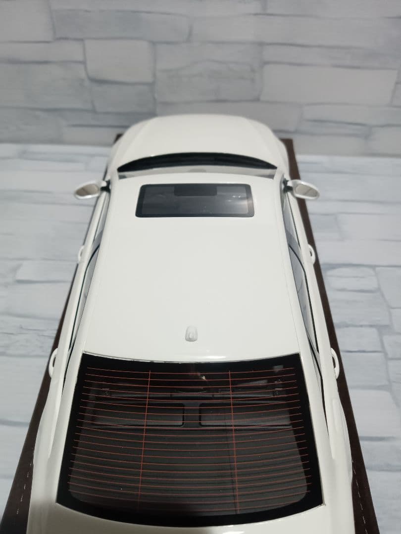 1/18 アウディS6 セダン　ミニカー　ホワイト　50台限定品