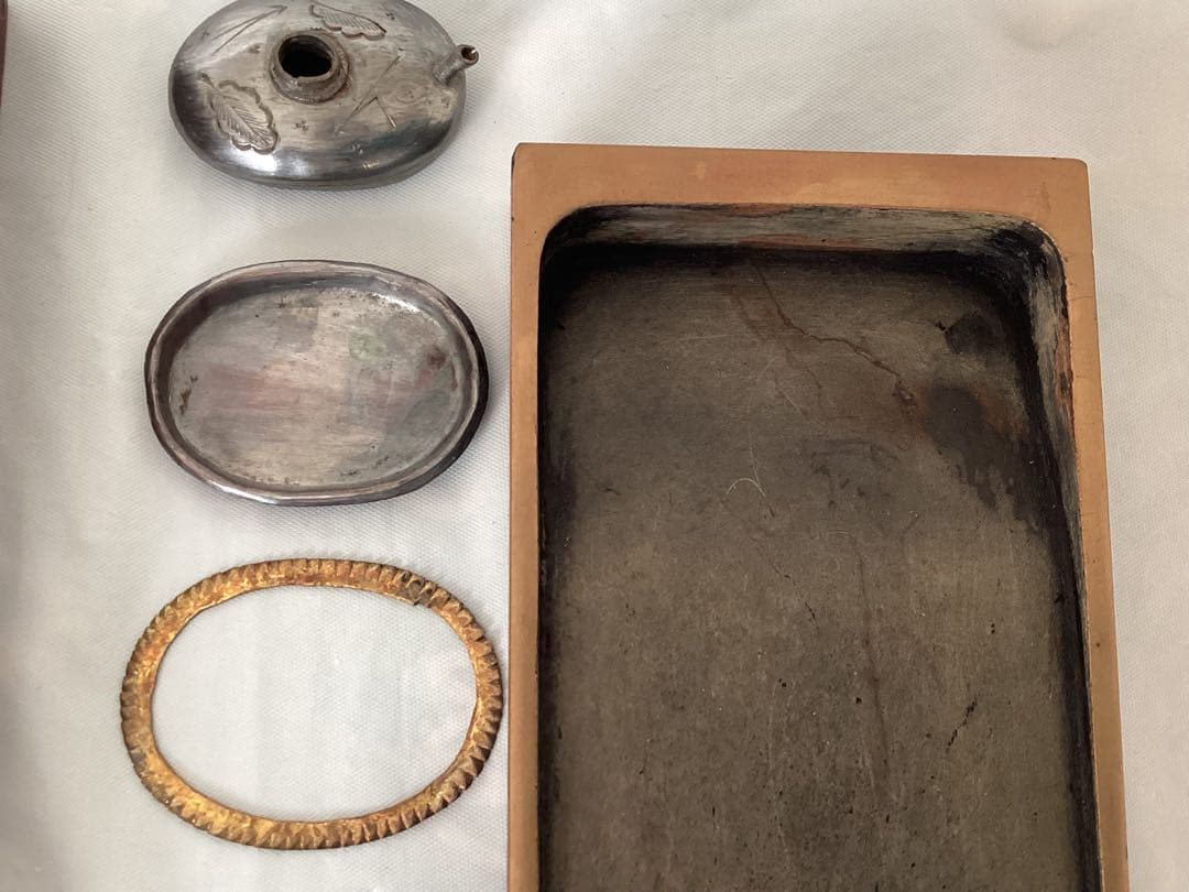 漆塗文箱 五葉松と橘花の金蒔絵　梨子漆塗　硯石・水滴付　硯箱　アンティーク　木箱