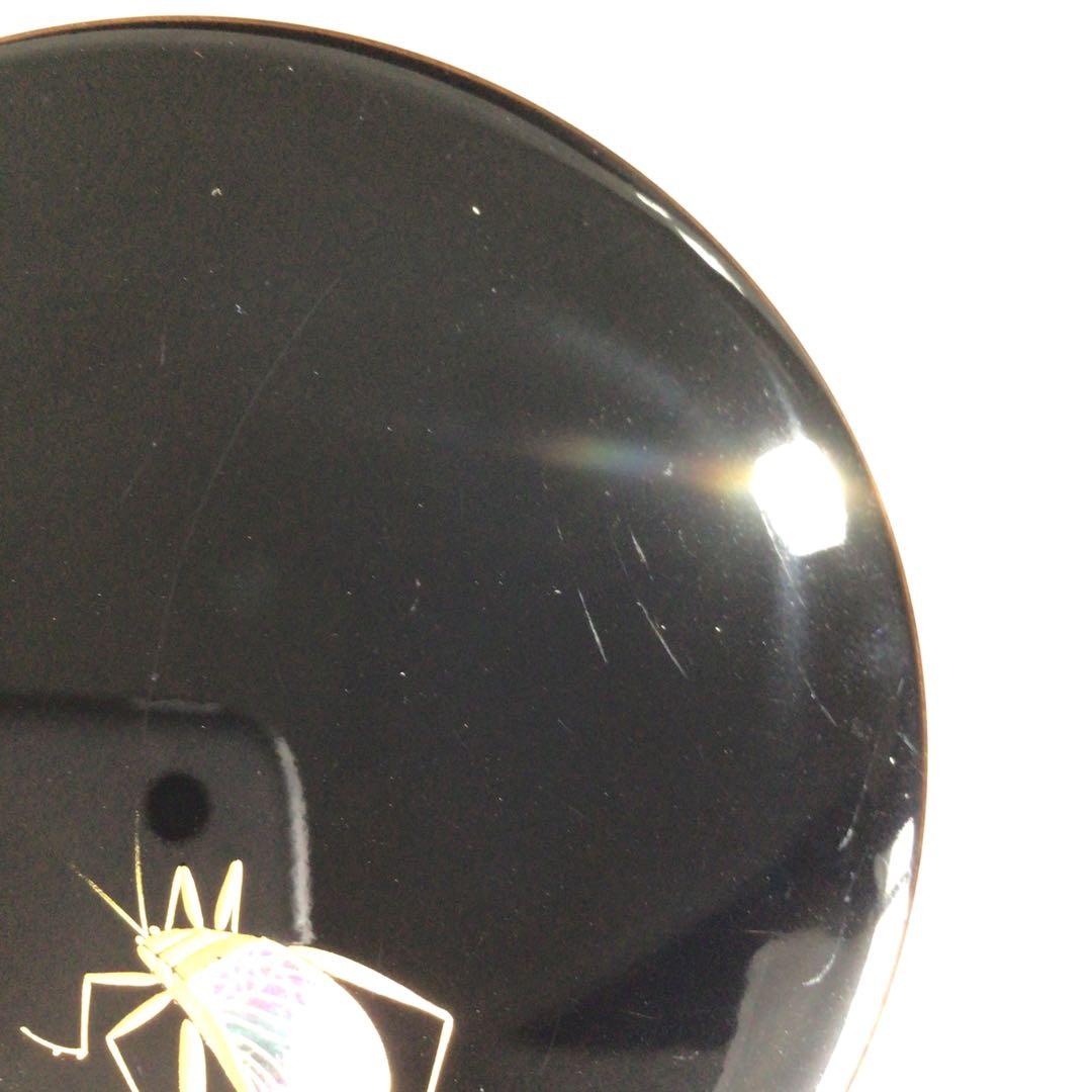 Ｐ６９１　香合　『道場宗廣作』『黒漆塗』『虫蒔絵』『丸香合』　共箱　茶道具