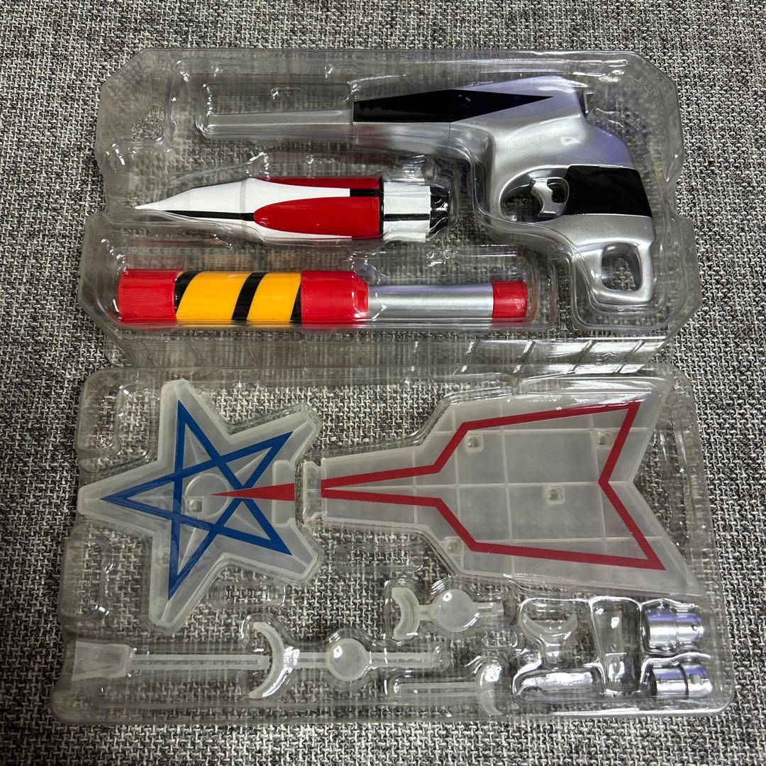 ウルトラマン SUPER GUN TAMASHII Lab スーパーガン