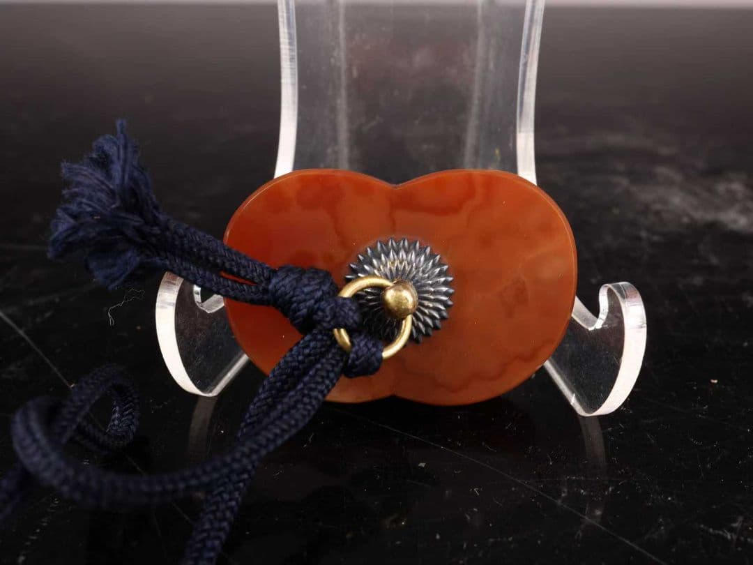 A91 【印籠】 時代漆芸 金彩蒔絵 龍紋 内梨地 丸根付 傷有