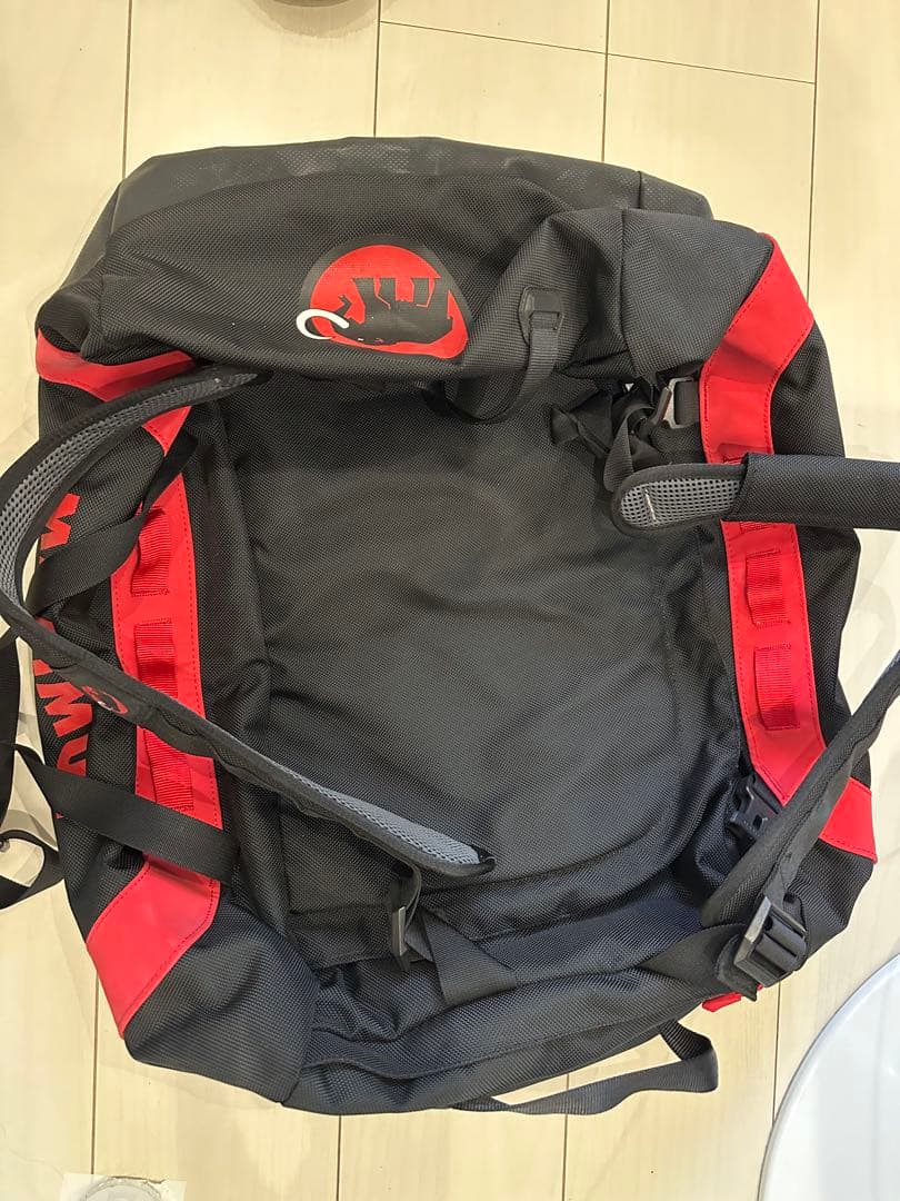 美品 MAMMUT ボストンバッグ