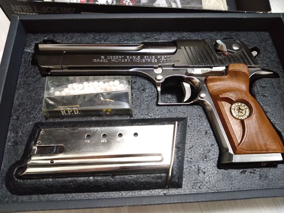 デザートイーグル .50AE ガスガン　バイオハザードレオン