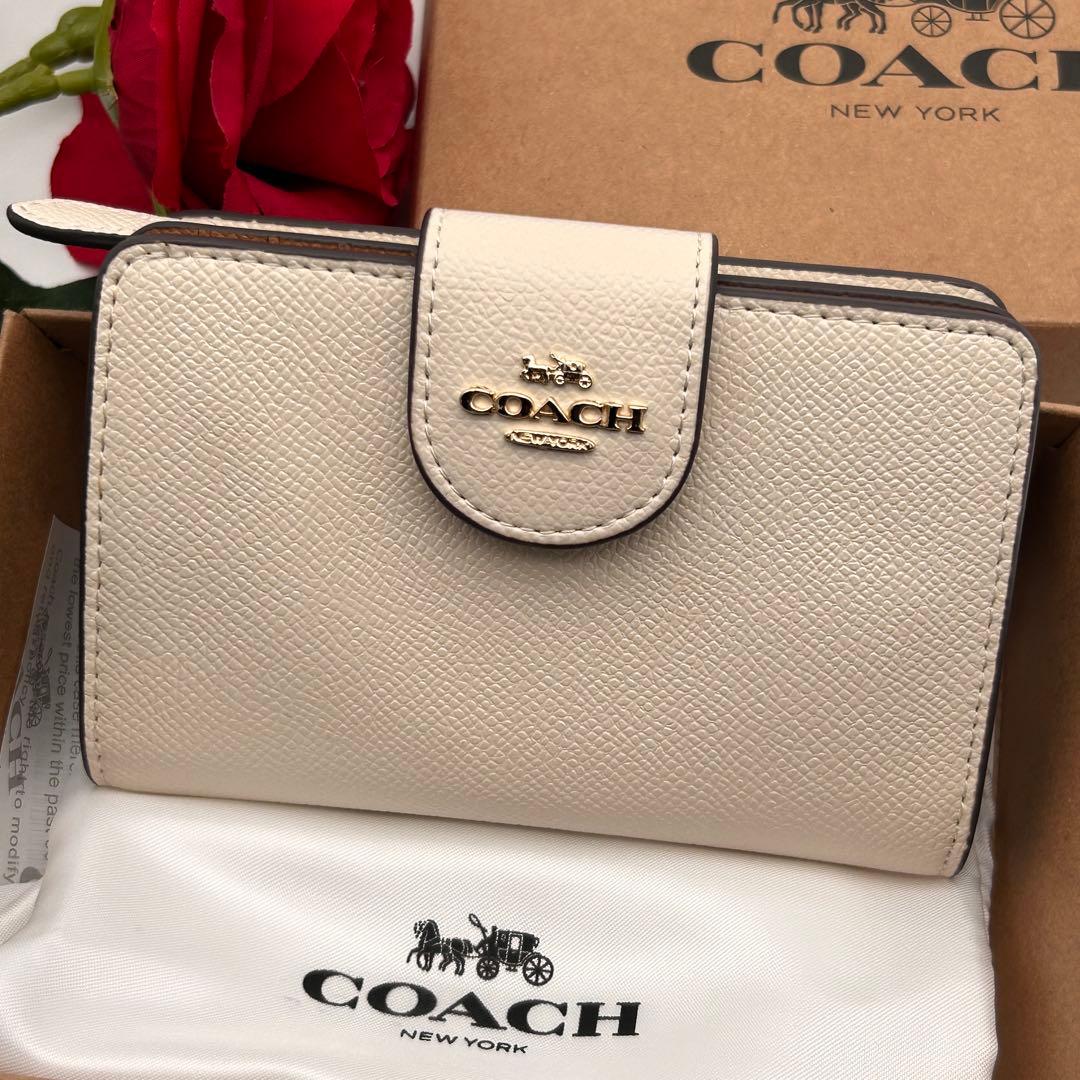 ✨極美品✨ COACH コーチ 二つ折り財布 ホワイト ブラウン【未使用級】