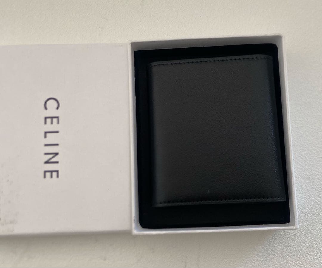 美品✨送料込みCELINE ブラックキャンバス　三つ折り財布　セリーヌ　ロゴ付き